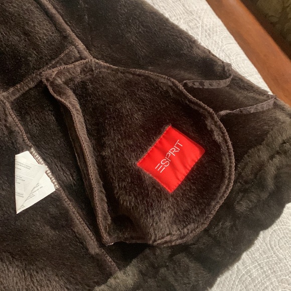 Esprit coat - Picture 5 of 8